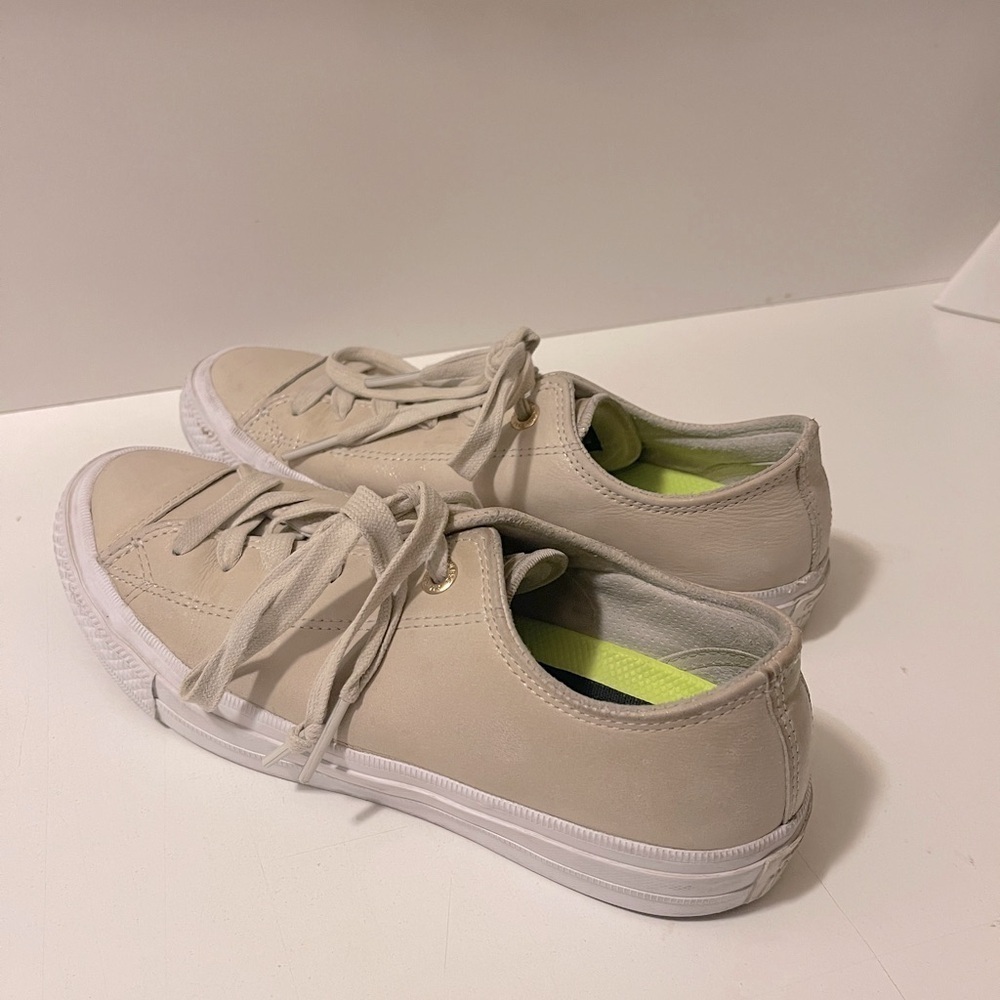 Converse leather Chuck Taylors II no beautiful color in good condition - Picture 4 of 8